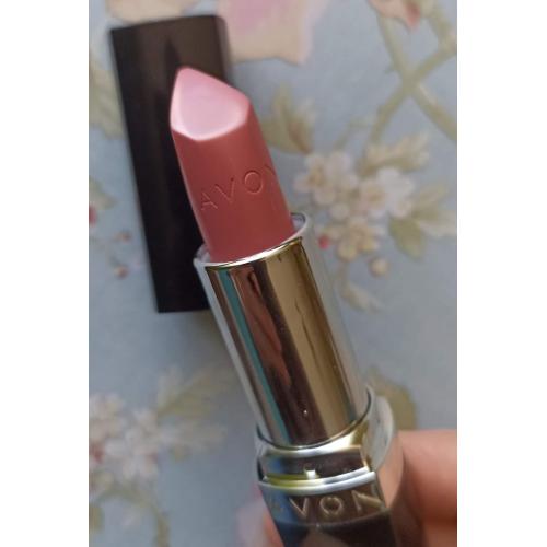 Avon Ultra Cream Color Lipstick (ULTRAkremowa szminka do ust (stara wersja)) - opinie | zdjęcie do recenzji od Marzena020588 - 1