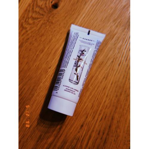 Korres Almond and Linssed, Nourishing Hair Mask (Maska do włosów z wyciągiem z migdałów i olejem lnianym) - opinie | zdjęcie do recenzji od Rumcykiewicz - 1