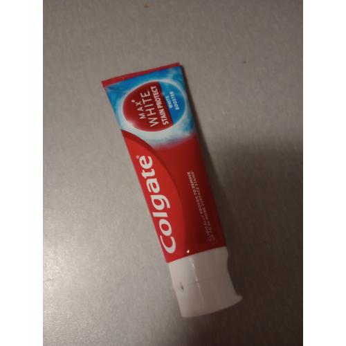 Colgate Max White Stain Protect + White Booster Toothpaste (Wybielająca pasta do zębów) - opinie | zdjęcie do recenzji od mm2991
