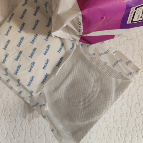 Bevola Ultra Towels Long Dry Net with Wings (Długie podpaski ze skrzydełkami i z siateczką Dry Net) - opinie | zdjęcie do recenzji od teczowaosmiornica - 2