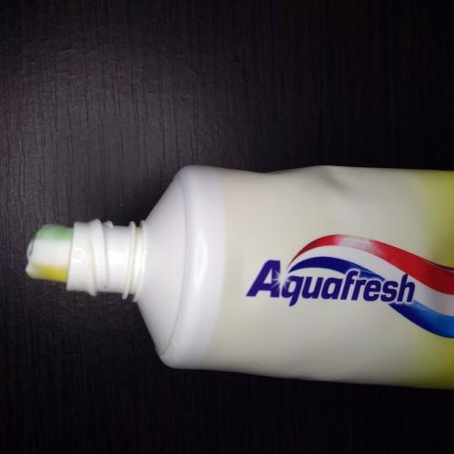 Aquafresh Senses, Energising Toothpaste, Grapefruit, Lemon & Mint (Pasta do zębów `Grejpfrut, cytryna i mięta`) - opinie | zdjęcie do recenzji od AnaSky - 2
