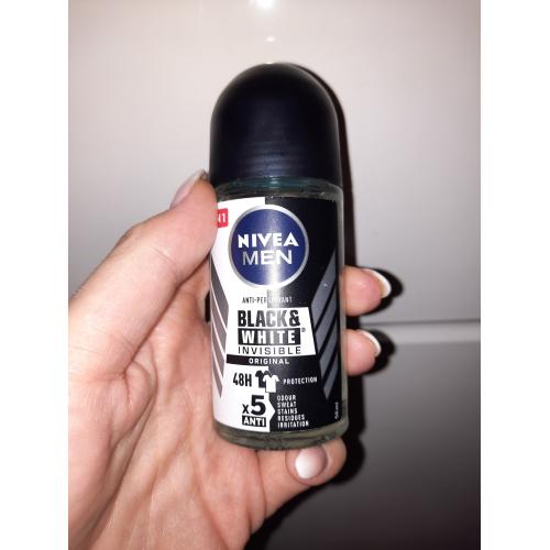 Nivea Men, Black & White Invisible Original Anti-perspirant Roll-on (Antyperspirant w kulce dla mężczyzn) - opinie | zdjęcie do recenzji od Qradomowa86