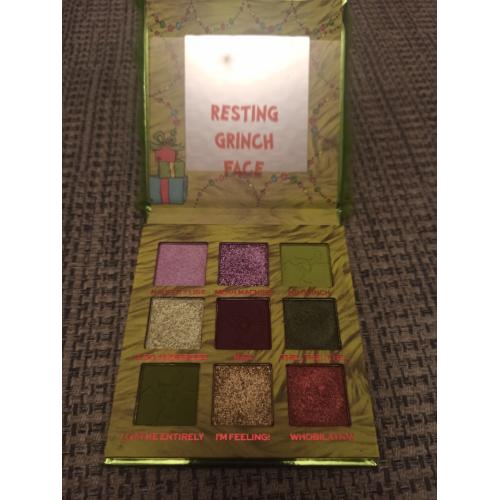 Revolution Beauty (Makeup Revolution) The Grinch x Revolution, Mean One Shadow (Paleta cieni) - opinie | zdjęcie do recenzji od Adriannakowalska9 - 1