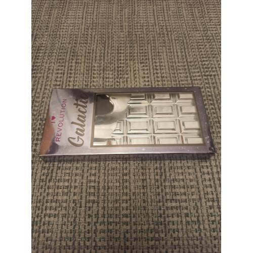 I Heart Revolution Galactic Chocolate Shadow Palette (Paleta 18 cieni do powiek) - opinie | zdjęcie do recenzji od Adriannakowalska9 - 2