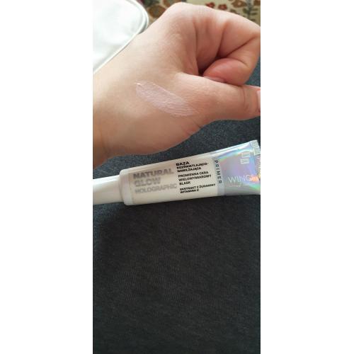 AA Wings of Color Natural Glow Holographic Primer (Baza holograficzna pod makijaż rozświetlająco-nawilżająca) - opinie | zdjęcie do recenzji od Veronika2612
