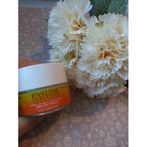 Eveline Cosmetics VitC Energy, Nawilżająco-odżywczy krem do twarzy - opinie | zdjęcie do recenzji od 5e110aea32d6d78b6c6f30883e314c99838c4a91_6420ce8d14793