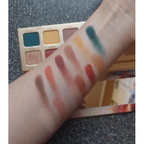 Hean Good Vibes Eyeshadow Palette (Paleta cieni do powiek) - opinie | zdjęcie do recenzji od angieG
