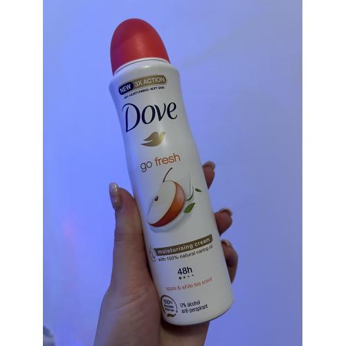 Dove Go Fresh, Antyperspirant w aerozolu o zapachu jabłka i białej herbaty - opinie | zdjęcie do recenzji od Julia2018