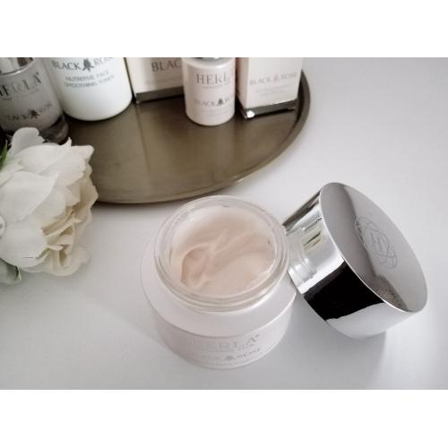 Herla Black Rose, Multi- Nutritive Exfoliating Face Mask (Multiodzywcza maska eksfoliujaca do twarzy) - opinie | zdjęcie do recenzji od MissYou00 - 1