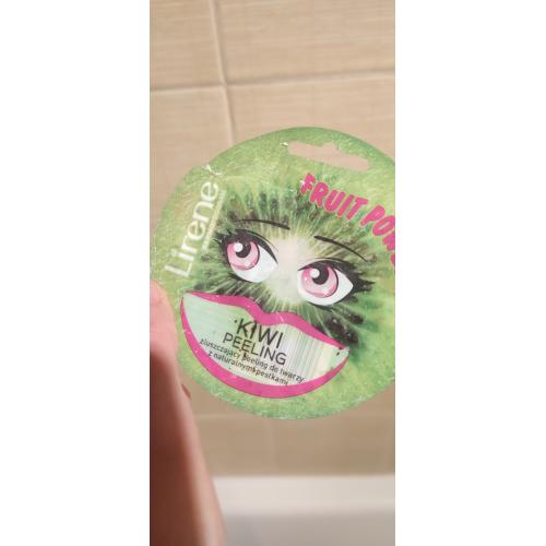 Lirene Dermoprogram Fruit Power, Złuszczający peeling do twarzy z naturalnymi pestkami `Kiwi` - opinie | zdjęcie do recenzji od Danusia1103