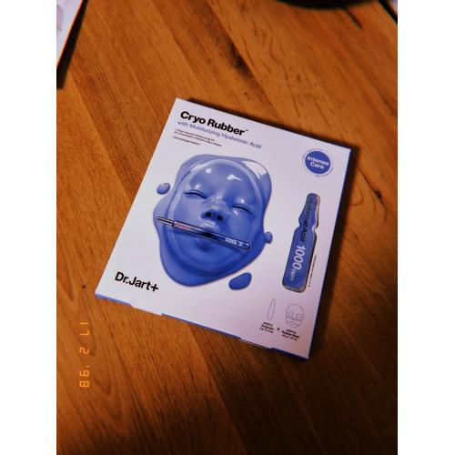 Dr. Jart+ Cryo Rubber Mask with Moisturizing Hyaluronic Acid (Intensywna maska nawilżająca z kwasem hialuronowym) - opinie | zdjęcie do recenzji od Rumcykiewicz