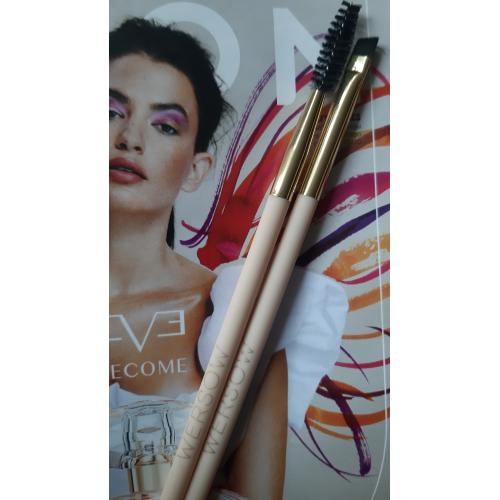 Makeup Obsession London Makeup Obsession London x Wersow, Hello Brows Set (Zestaw pędzelek + spiralka do brwi) - opinie | zdjęcie do recenzji od KIN0183 - 2