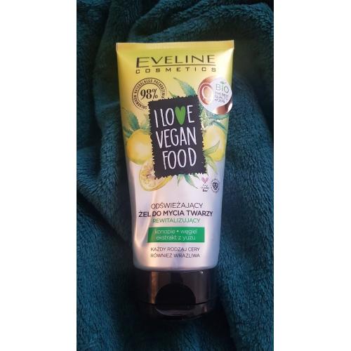 Eveline Cosmetics I Love Vegan Food, Odświeżający żel do mycia twarzy rewitalizujący - opinie | zdjęcie do recenzji od AgaB1998 - 1