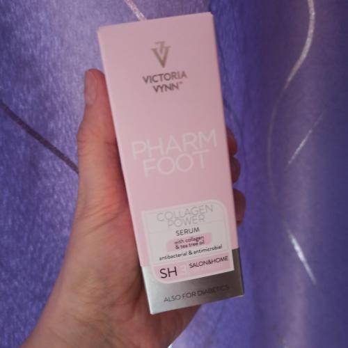 Victoria Vynn Foot Pharm, Serum with Collagen and Tea Tree Oil (Serum kolagenowe z olejkiem z drzewa herbacianego) - opinie | zdjęcie do recenzji od clareblondi - 1