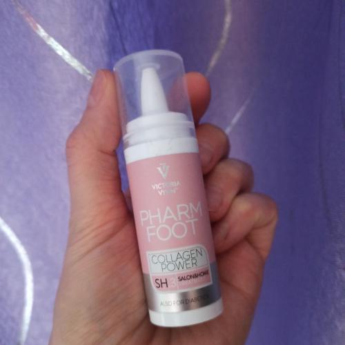Victoria Vynn Foot Pharm, Serum with Collagen and Tea Tree Oil (Serum kolagenowe z olejkiem z drzewa herbacianego) - opinie | zdjęcie do recenzji od clareblondi - 4