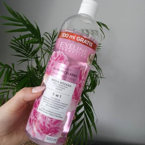 Eveline Cosmetics Łagodzący płyn micelarny do demakijażu oczu, twarzy i ust 5 w 1 - opinie | zdjęcie do recenzji od Moniula93 - 1