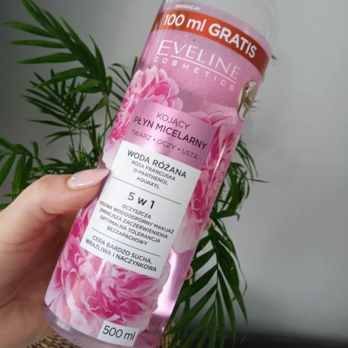 Eveline Cosmetics Łagodzący płyn micelarny do demakijażu oczu, twarzy i ust 5 w 1 - opinie | zdjęcie do recenzji od Moniula93 - 2