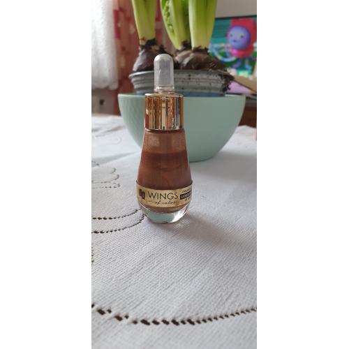 AA Wings of Color Precious 24K Gold Liquid Highlighter (Płynny rozświetlacz do twarzy i ciała) - opinie | zdjęcie do recenzji od Veronika2612 - 1