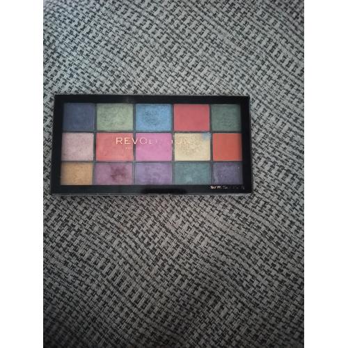 Revolution Beauty (Makeup Revolution) Re-Loaded, Passion for Colour Eyeshadow Palette (Paleta 15 cieni do powiek) - opinie | zdjęcie do recenzji od Adriannakowalska9 - 1