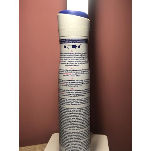 Nivea Invisible Clear, Black & White, Antyperspirant 48h w sprayu (nowa wersja) - opinie | zdjęcie do recenzji od Julia08802 - 2