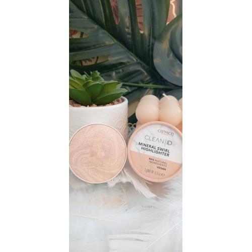 Catrice Clean ID, Mineral Swirl Highlighter (Mineralny rozświetlacz do twarzy) - opinie | zdjęcie do recenzji od Mala_mi95