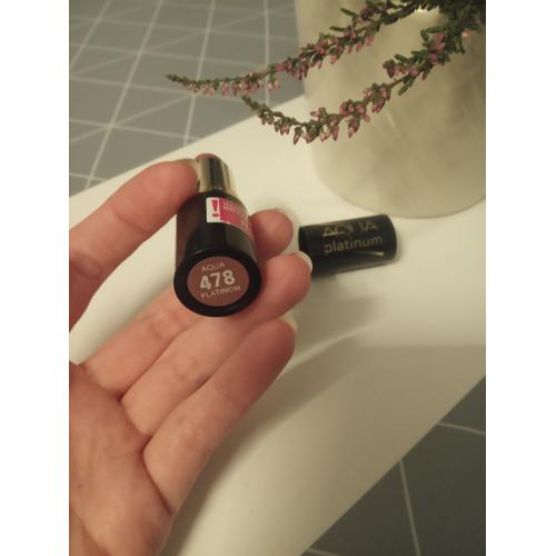 Eveline Cosmetics Aqua Platinum, Pomadka ultra - nawilżająca - opinie | zdjęcie do recenzji od Cassiopeia_Elle - 2