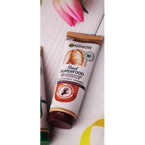 Garnier Hand Superfood, Repairing Balm 48H Cocoa Butter + Ceramide (Regenerujący krem do rąk) - opinie | zdjęcie do recenzji od Ewafefka - 2