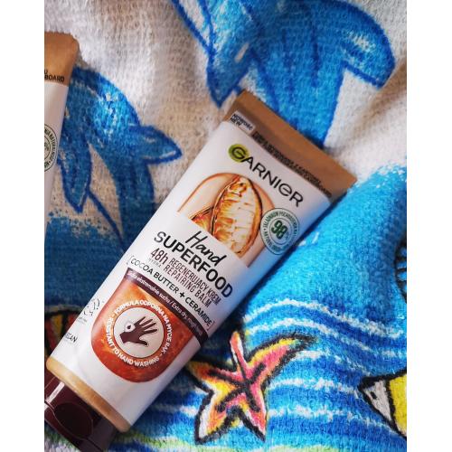 Garnier Hand Superfood, Repairing Balm 48H Cocoa Butter + Ceramide (Regenerujący krem do rąk) - opinie | zdjęcie do recenzji od Ewafefka - 4