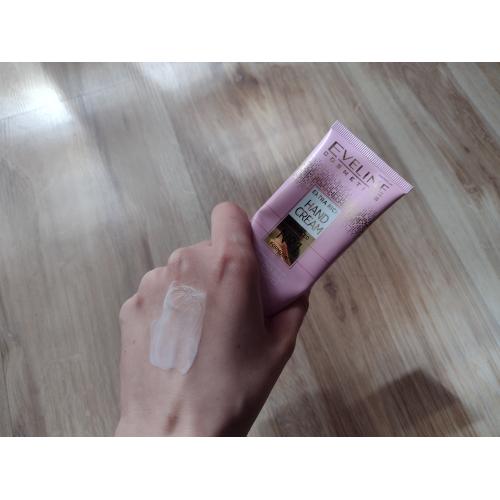 Eveline Cosmetics Extra Rich Hand Cream, Głęboko odżywczy krem do rąk i paznokci - opinie | zdjęcie do recenzji od Edka0626 - 3