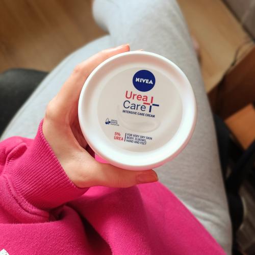 Nivea Urea + Care, Intensive Care Cream (Uniwersalny krem do ciała, rąk i stóp) - opinie | zdjęcie do recenzji od Luqia - 1
