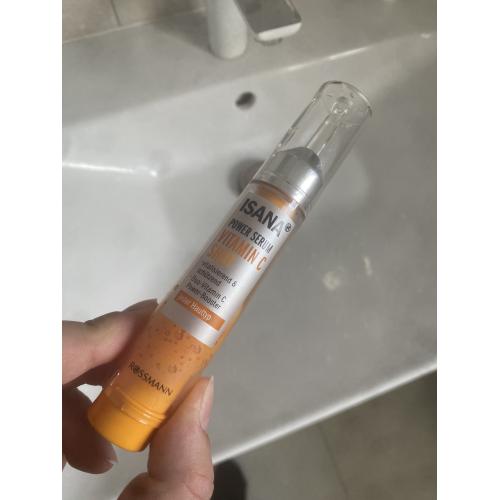 Isana Power Serum Vitamin C Shot (Serum do twarzy z witaminą C) - opinie | zdjęcie do recenzji od diosa1nefretete