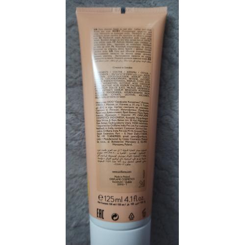 Oriflame Love Nature, Energising Cleanser With Organic Apricot & Orange (Żel oczyszczający do twarzy z organiczną morelą i pomarańczą) - opinie | zdjęcie do recenzji od ciasteczkowapanna - 1