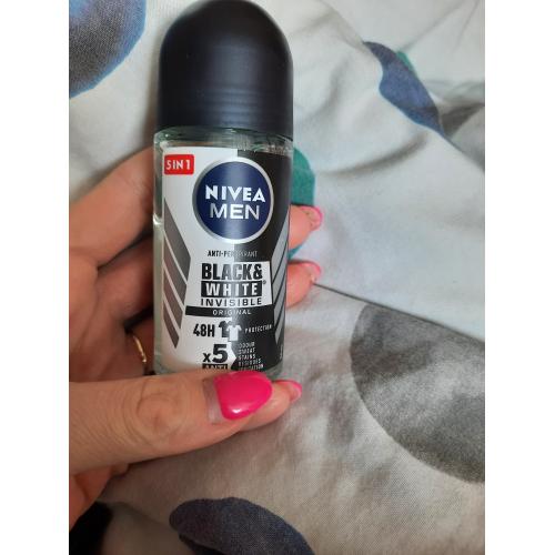 Nivea Men, Invisible Fresh Black & White, Antyperspirant w kulce - opinie | zdjęcie do recenzji od Qradomowa86 - 1