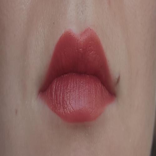 Shiseido VisionAiry Gel Lipstick (Szminka do ust) - opinie | zdjęcie do recenzji od Ventrees - 3