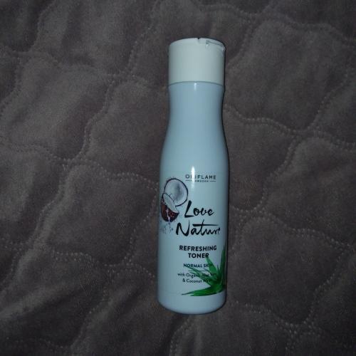 Oriflame Love Nature, Refreshing Toner with Organic Aloe Vera & Coconut Water (Odświeżający tonik z organicznym aloesem i wodą kokosową) - opinie | zdjęcie do recenzji od AnaSky - 2