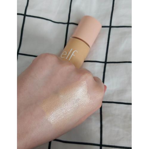 E.L.F. Cosmetics Halo Glow Liquid Filter, Glow Booster (Baza rozświetlająca) - opinie | zdjęcie do recenzji od whitenoise00 - 2