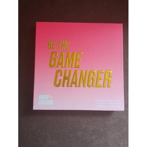 Makeup Obsession London Be the Game Changer Eyeshadow Palette (Paleta cieni do powiek) - opinie | zdjęcie do recenzji od Yo_asya - 1