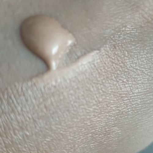 Avon Mark., Glow On, Face Illuminator (Rozświetlająca baza pod makijaż) - opinie | zdjęcie do recenzji od medyta1988 - 2