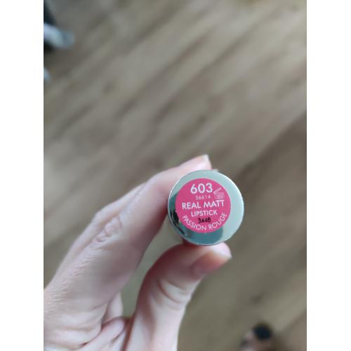 Dr Irena Eris Provoke, Real Matt Lipstick (Pomadka matująca) - opinie | zdjęcie do recenzji od DianaArtsewing - 2