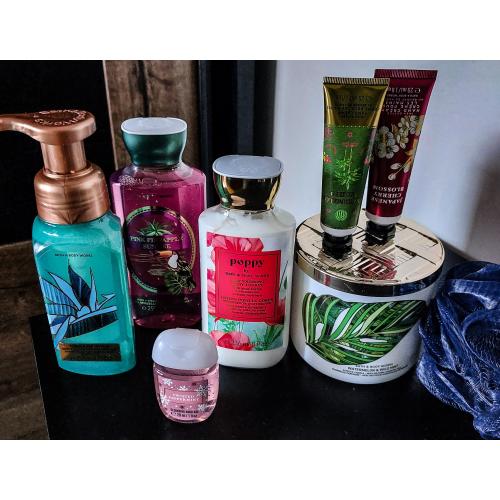 Bath & Body Works Turquoise Water, Foaming Hand Soap (Mydło do rąk w piance `Turkusowa woda`) - opinie | zdjęcie do recenzji od Nathaliee85 - 1