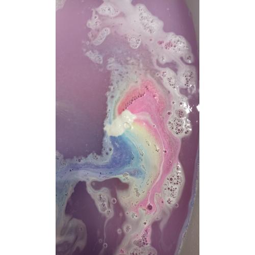 Lush Follow the White Rabbit, Bath Bomb (Bomba do kąpieli `Biały zając`) - opinie | zdjęcie do recenzji od C_in_i - 3