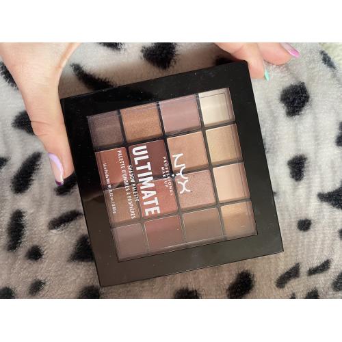NYX Professional Makeup Ultimate, Warm Neutrals Shadow Palette (Paleta 16 cieni do powiek) - opinie | zdjęcie do recenzji od KlaudiaM2714 - 1
