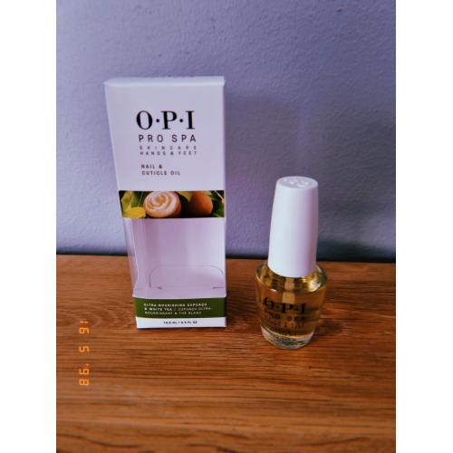 OPI Pro Spa Nail & Cuticle Oil (Oliwka do skórek i paznokci) - opinie | zdjęcie do recenzji od Rumcykiewicz