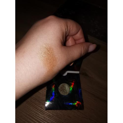 Pixie Cosmetics Feerie Celeste, Eemagination Pressed Powder Shadow Opalescent (Cień prasoway) - opinie | zdjęcie do recenzji od Belladonnae - 3