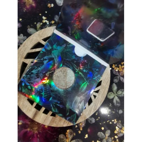 Pixie Cosmetics Feerie Celeste, Eemagination Pressed Powder Shadow Opalescent (Cień prasoway) - opinie | zdjęcie do recenzji od Belladonnae - 4