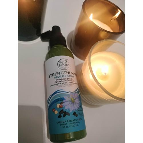 Petal Fresh Pure Quinoa & Black Seed Strengthening Scalp Lotion (Wzmacniająca wcierka do skóry głowy `Quinoa i czarnuszka`) - opinie | zdjęcie do recenzji od blondeinbeauty