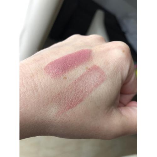 L'Oreal Paris Color Riche Satin Lipstick (Szminka) - opinie | zdjęcie do recenzji od krówczyńsky - 2