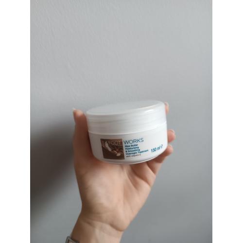Avon Foot Works, Ilipe Butter Moisturing & Smoothing Overnight Treatment with Vitamin E (Kuracja do stóp na noc `Masło Illipe`) - opinie | zdjęcie do recenzji od Paula545555