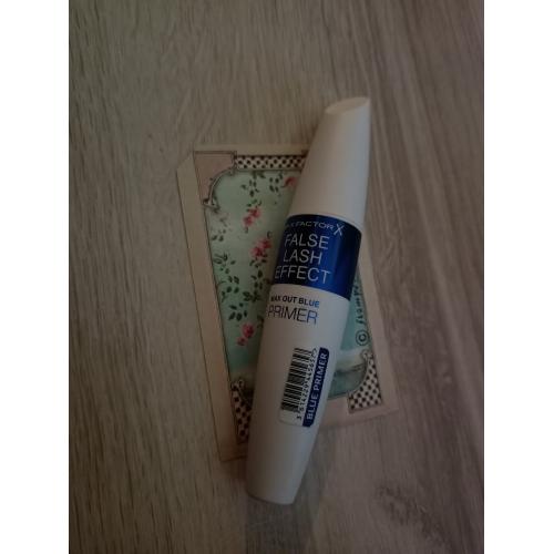 Max Factor False Lash Effect Max Out Blue Primer (Baza pod maskarę) - opinie | zdjęcie do recenzji od LandOfBliss