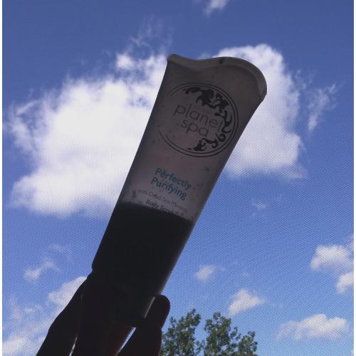 Avon Planet Spa, Perfectly Purifying, Body Scrub (Głęboko oczyszczający scrub do ciała) - opinie | zdjęcie do recenzji od AnaSky